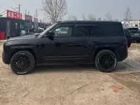 Looking up at the 2023 U8 Luxury Edition — миниатюра 3