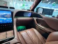 Looking up at the 2023 U8 Luxury Edition — миниатюра 10