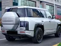 Looking up at the 2023 U8 Luxury Edition — миниатюра 4