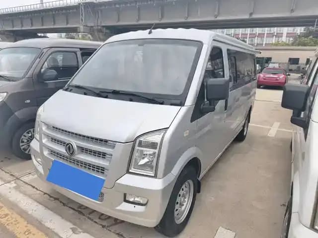 Dongfeng Xiaokang C37 2012 Model 1.4L Classic DK13-06