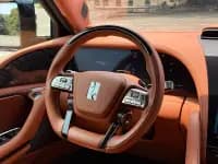 Looking up at the 2023 U8 Luxury Edition — миниатюра 12