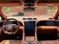 Looking up at the 2023 U8 Luxury Edition — миниатюра 14