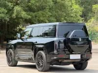 Looking up at the 2023 U8 Luxury Edition — миниатюра 10