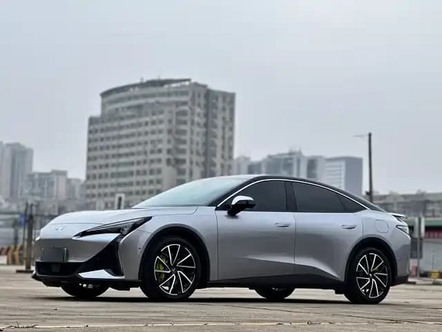 Geely Alphard S5 2024 Model, 708MAX 200kW