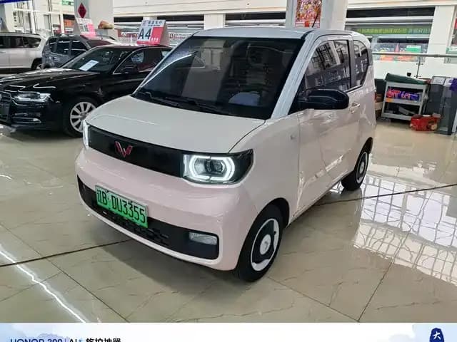 Hongguang MINIEV 2021 Macaron Sandwich Edition, 170km/h, Ternary Lithium Battery